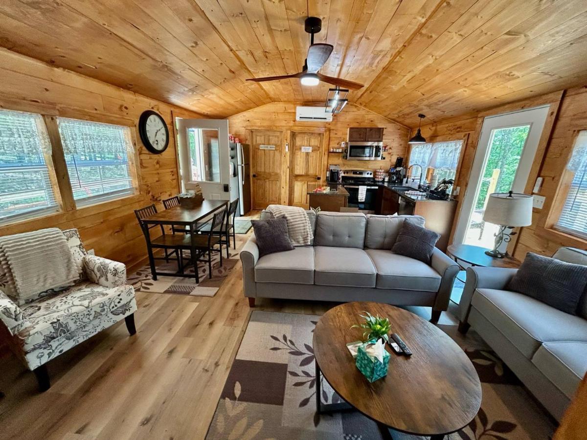 Majestic Woods Cabin 1 - B&B Logan