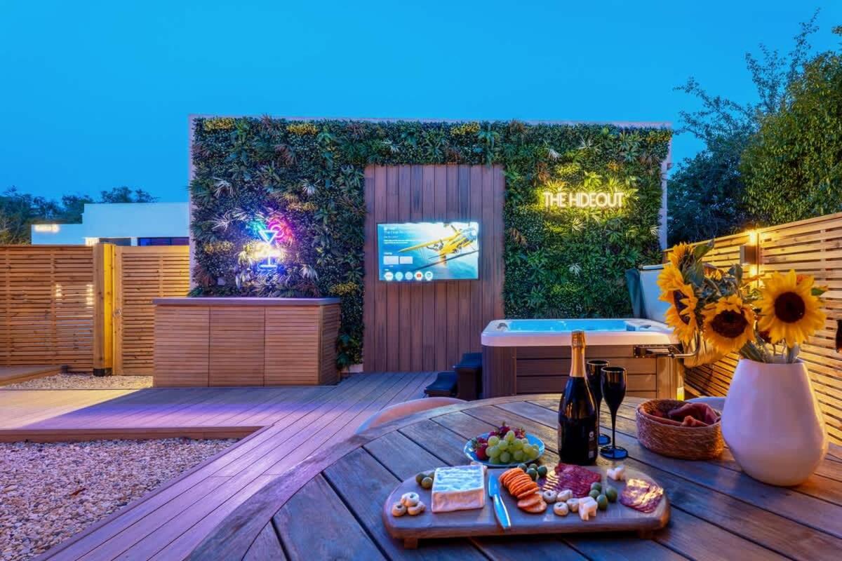 The Hideout Serenity by design - B&B Dean