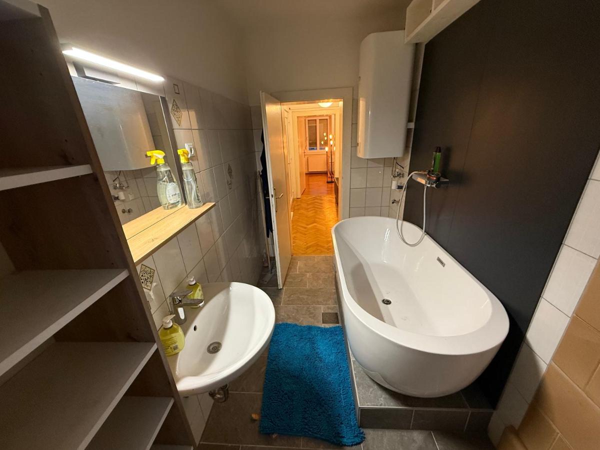 Apartment close to downtown, Klagenfurt University and Wörthersee - Chambres d'hôtes Klagenfurt