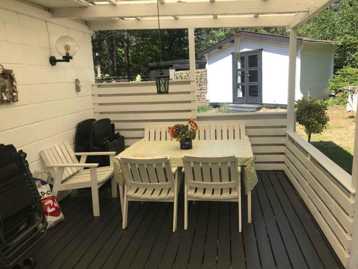 Cozy And Updated House On Large Private Lot - Chambres d’hôtes Højby