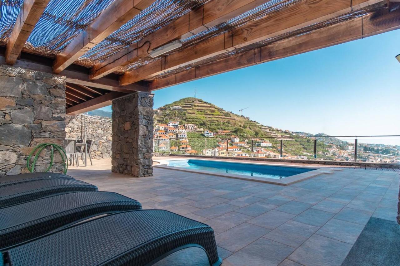 Camara De Lobos Lux Villa - Chambres d’hôtes Câmara de Lobos