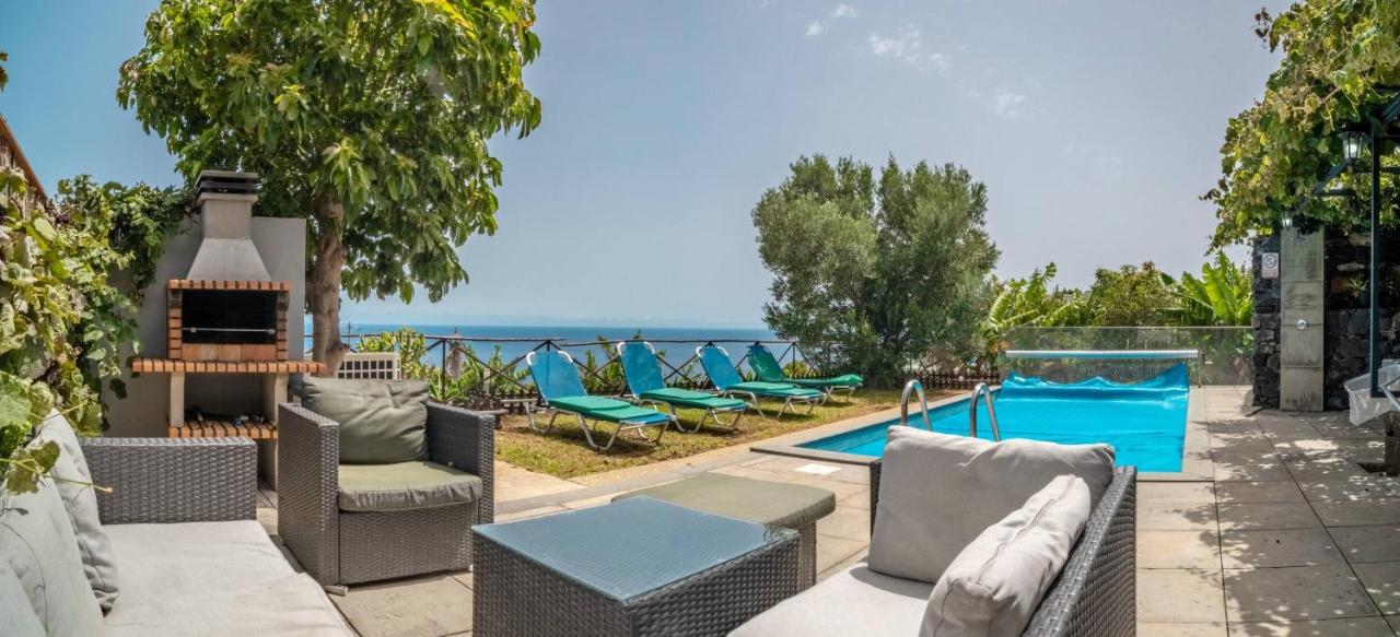 Madeirense Villa in Santa Cruz - Chambres d’hôtes Santa Cruz