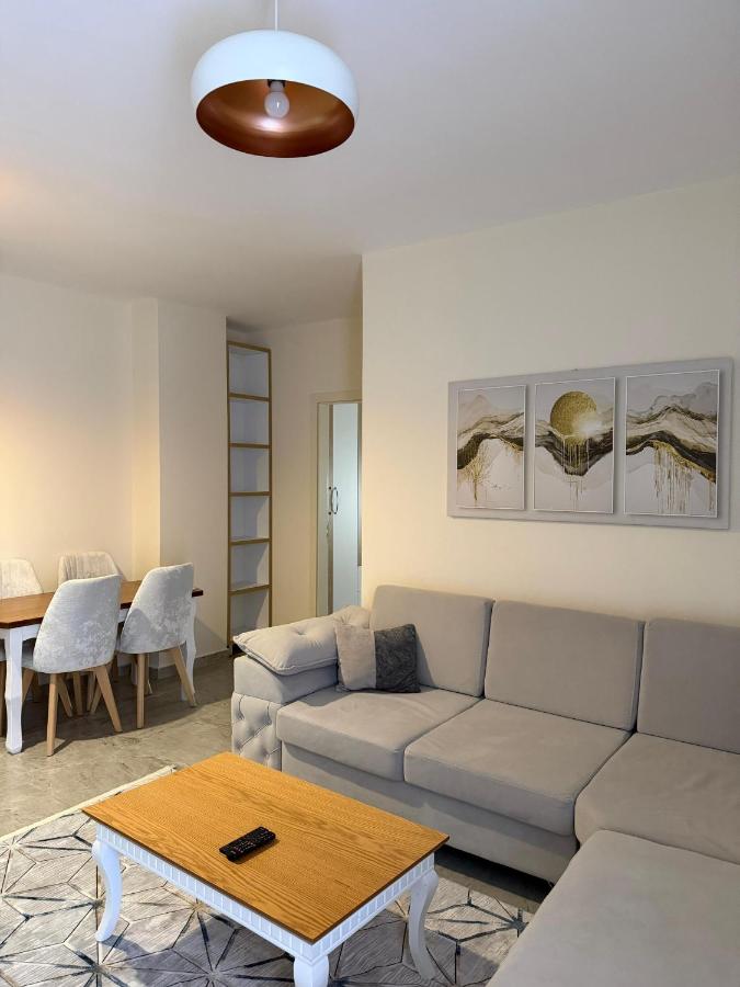 Ionian Apartament - B&B Durrës