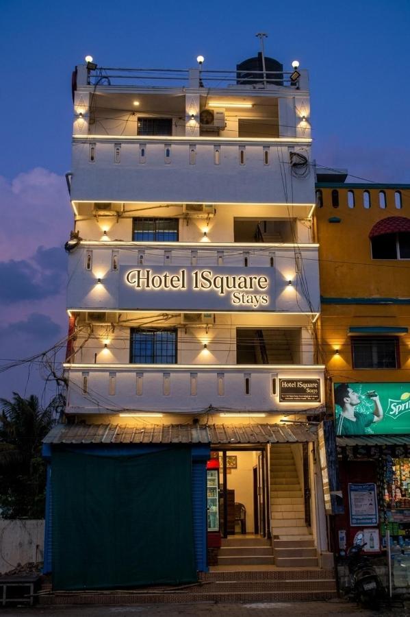 Starlight Hotel1Square