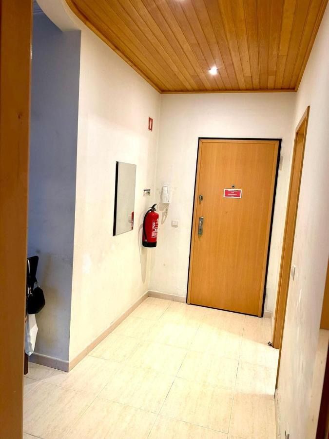 AHS T1luminoso T1 Portimão com varanda e piscina - Chambres d'hôtes Portimão