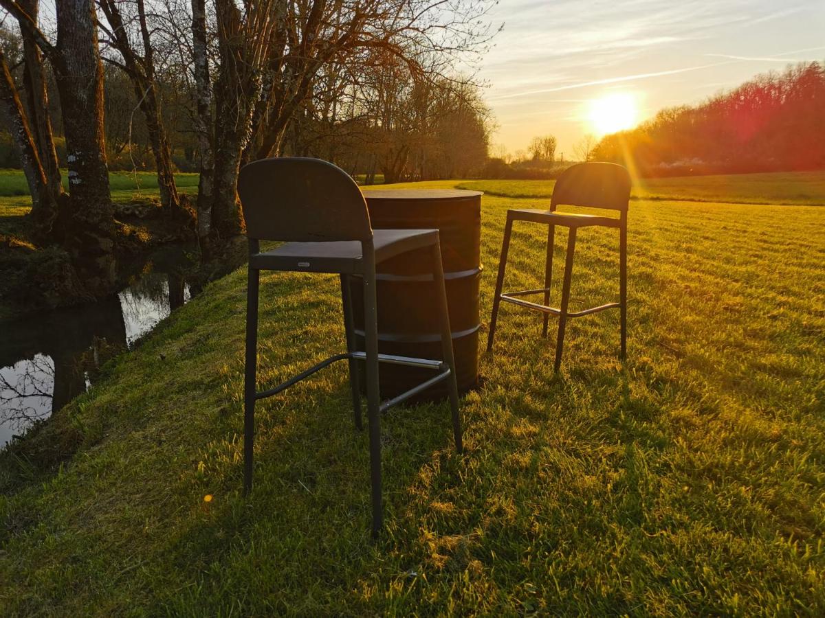 La roulotte des nuits étoilées du moulin - Ferienwohnung Sainte-Orse
