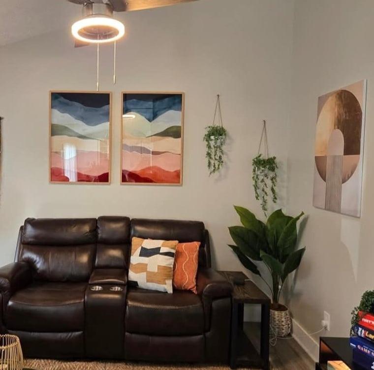 Cozy Retreat Home Hot Tub, Game Room, & Fire Pit ! - Ferienwohnung Wilmington
