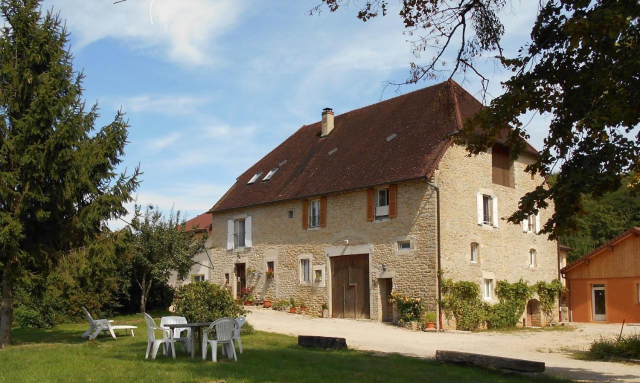 B&B Montmorot - La Ferme De Montard - Bed and Breakfast Montmorot