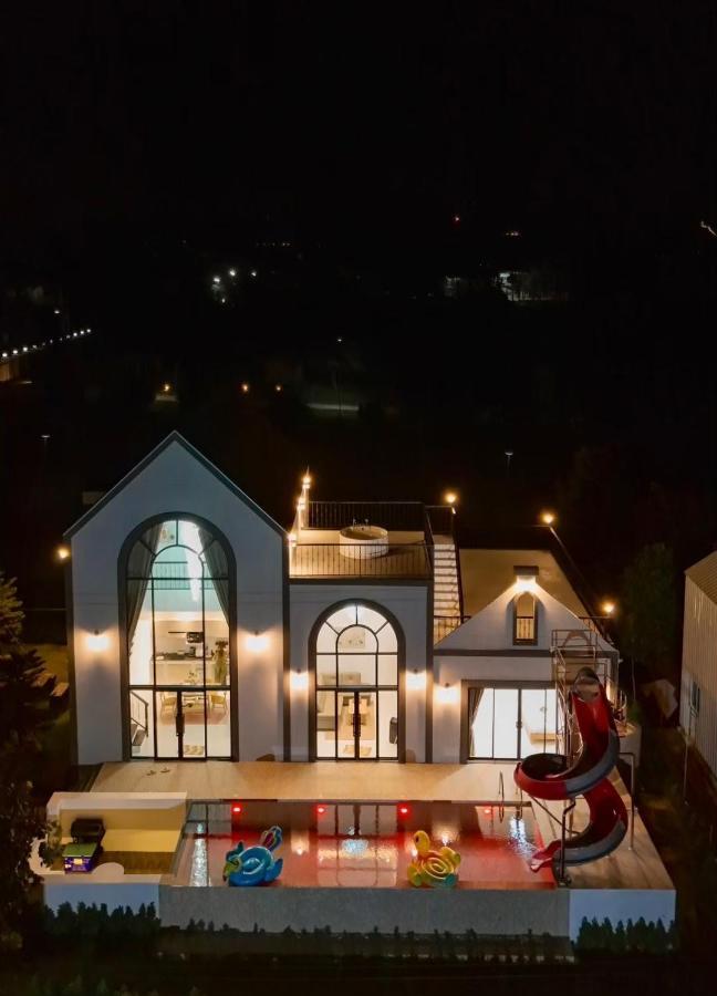 Villa met Eigen Zwembad