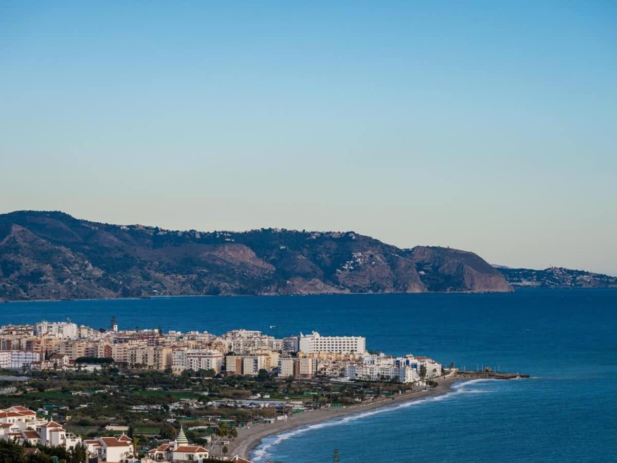Rhythm of Andalusia 2 Bed Apartment with Sea View - Chambres d'hôtes Torrox