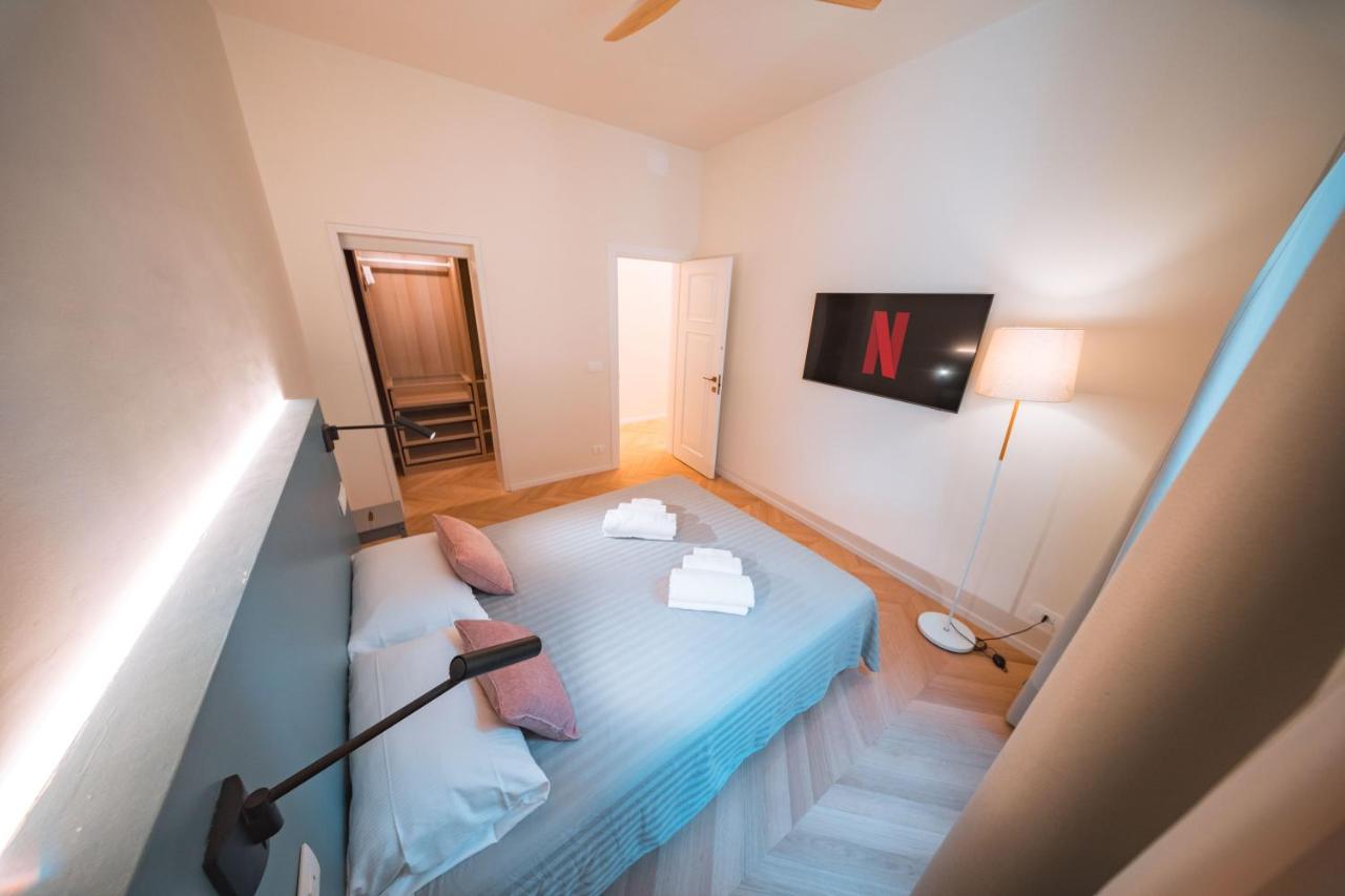 Luxury Seafront Apartment Rapallo Promenade - B&B Rapallo