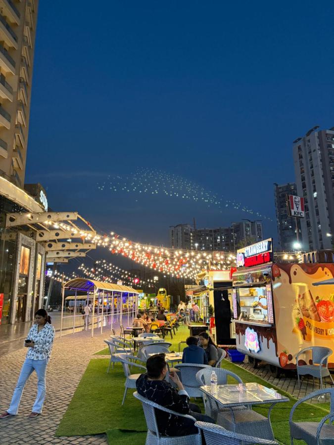The dream studio - Bed and Breakfast Noida