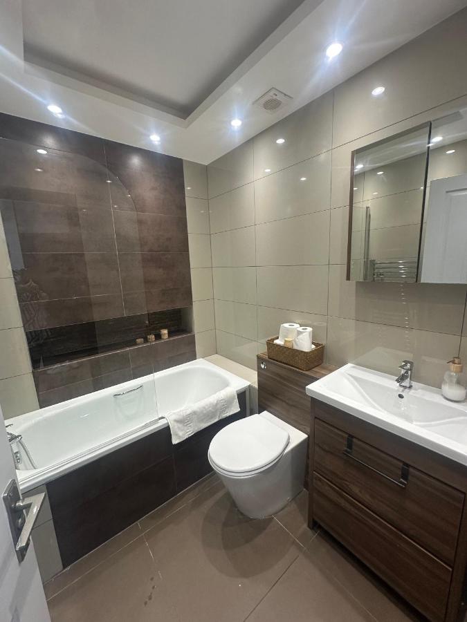 Stylish small flat in Ladywell Village ,Lewisham - Chambres d'hôtes Londres