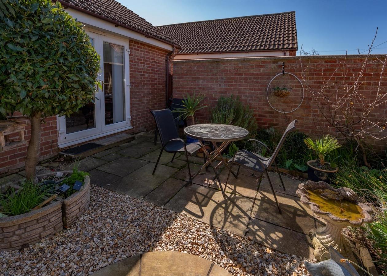 Cozy 2BR Home Near Beach & Village - Chambres d'hôtes Berrow