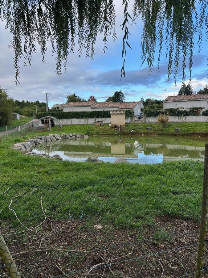 Maison spacieuse à Vernoux-en-Vivarais, jardin clôturé, 170 m² - B&B Vernoux-en-Vivarais