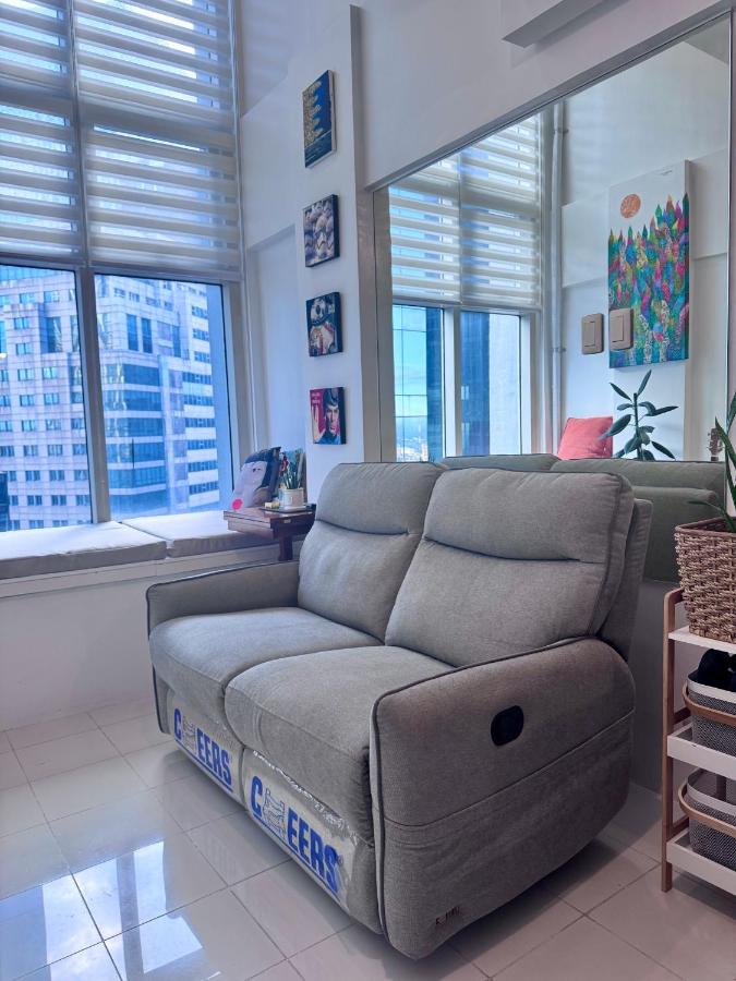 Ortigas Workcation Loft - B&B Manila