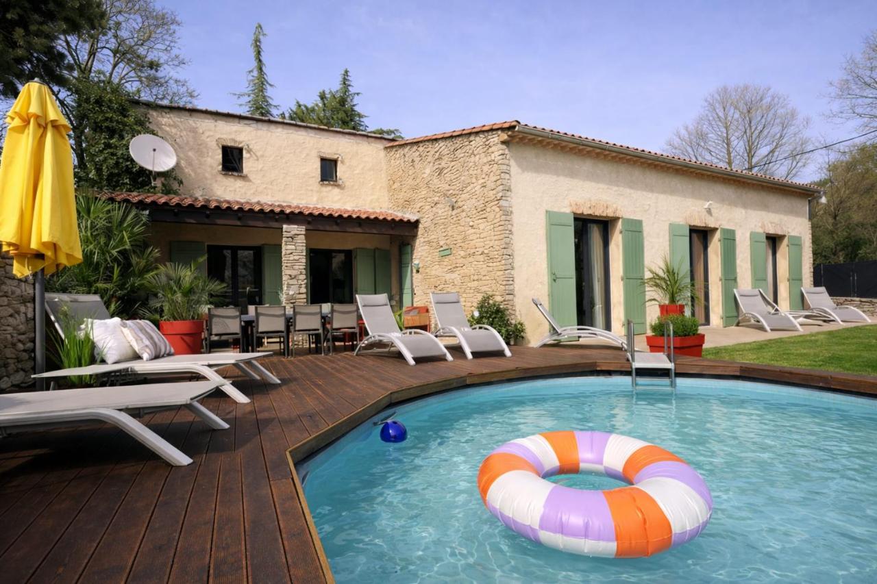 Maison idéale pour les familles avec piscine privée - Fontaine-de-Vaucluse - B&B Fontaine-de-Vaucluse