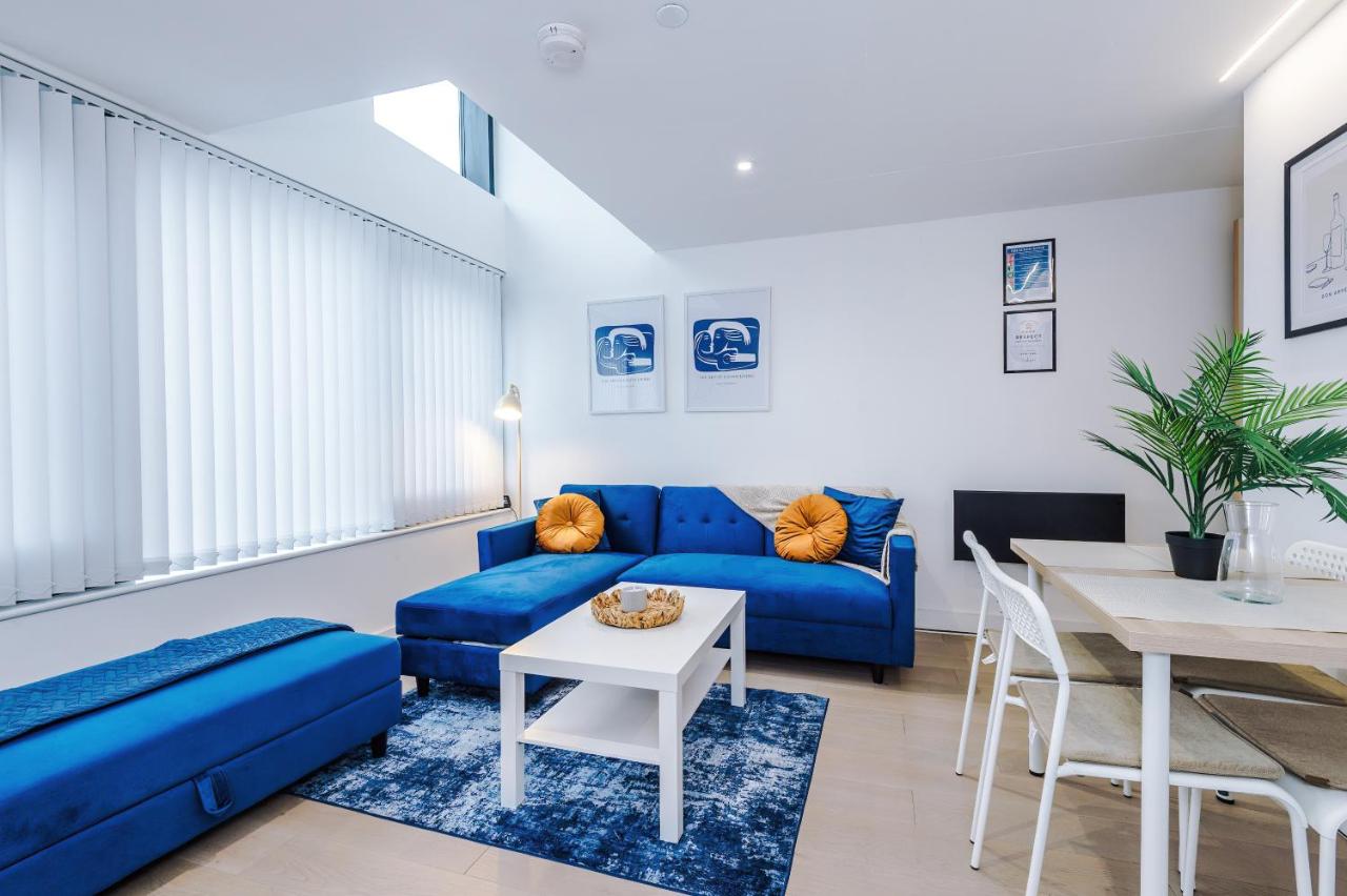 Stylish 2BR Apartment Manchester 3 Baths 6 Guests - B&B Manchester