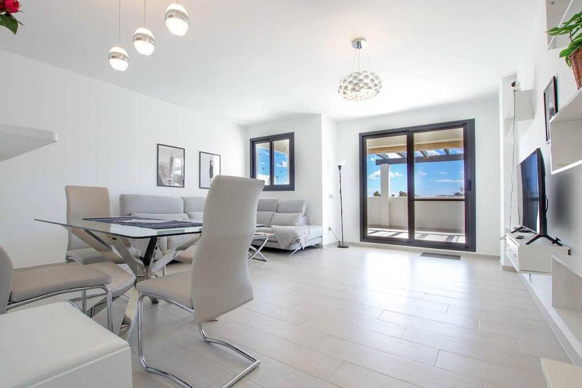 Gran Apartamento en Estepona - Bed and Breakfast Estepona