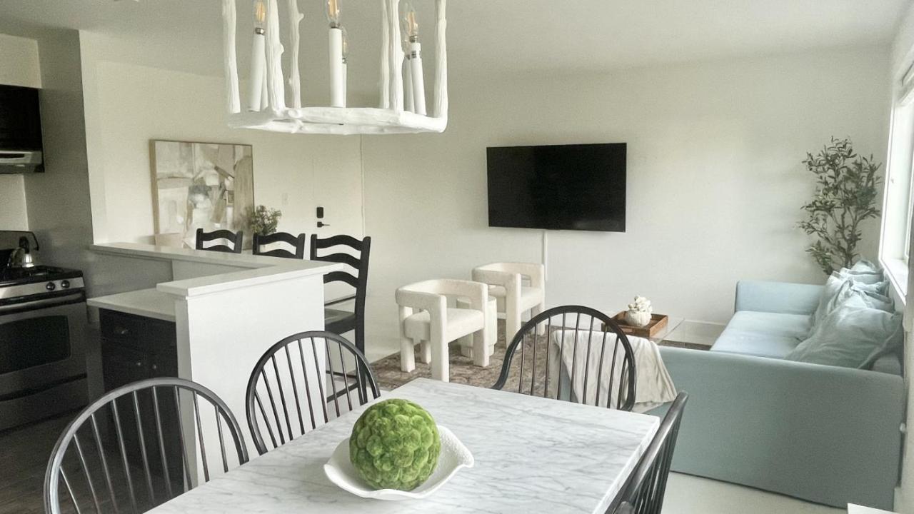 Crystal City Boutique Flats 2BR 5 min to DCA Free Parking - B&B Arlington