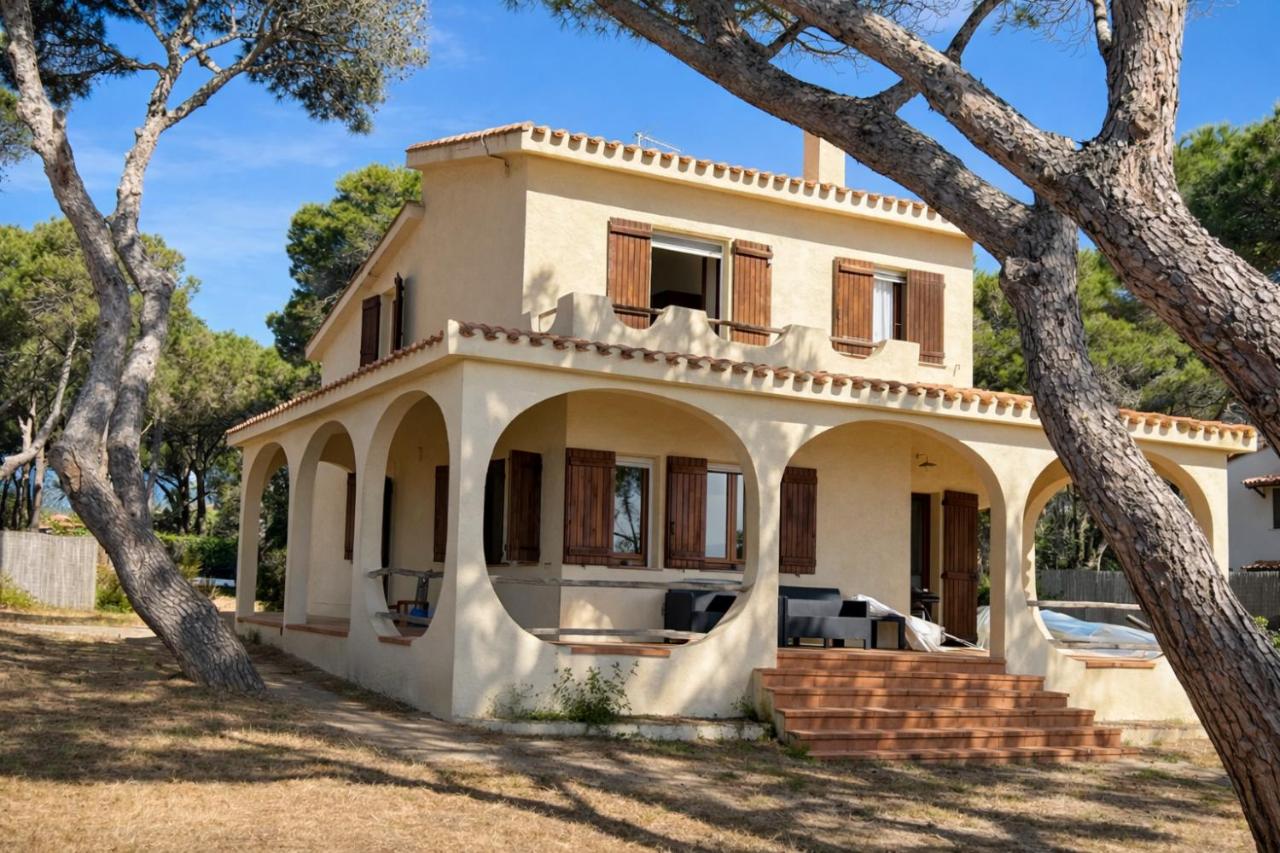 Villa Alex on the beach with sea view - Ferienwohnung Foxi'e Sali