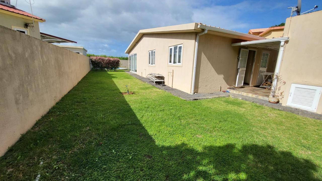 Secure Gated Villa Surrounded by Nature - Ferienwohnung Piton