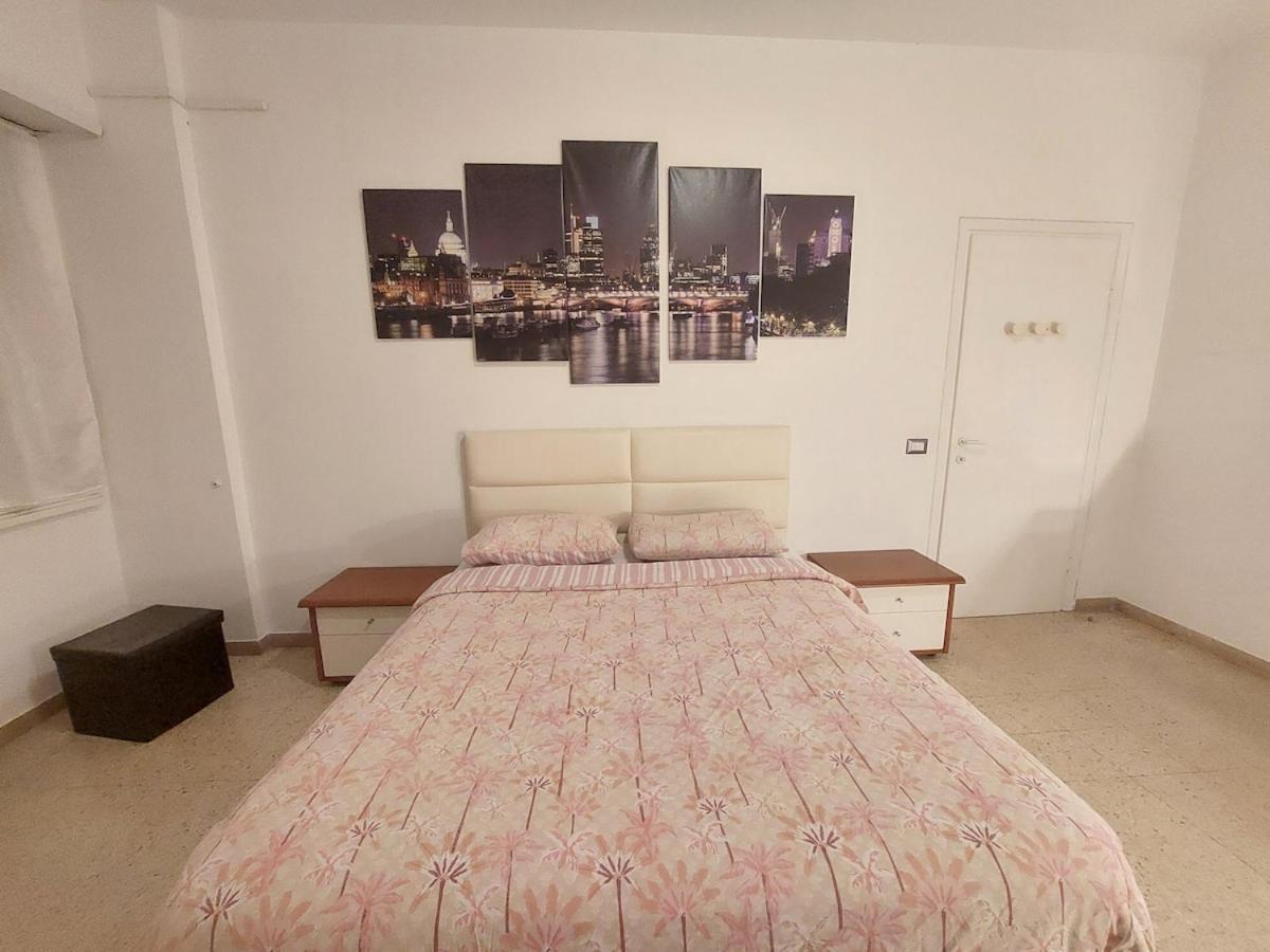 La Casetta Ostiense The Pyramid of Rome - B&B Roma