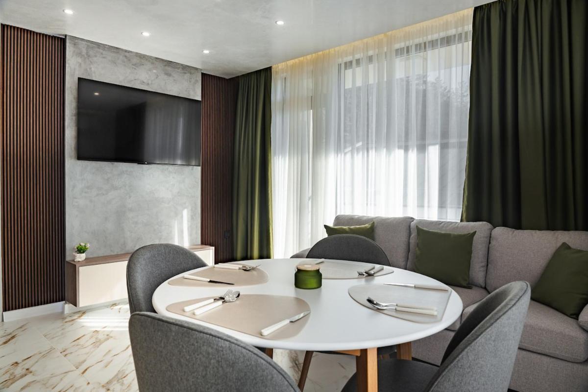 Allegra Park View - Stay in the heart of the park! - Chambres d'hôtes Sandanski