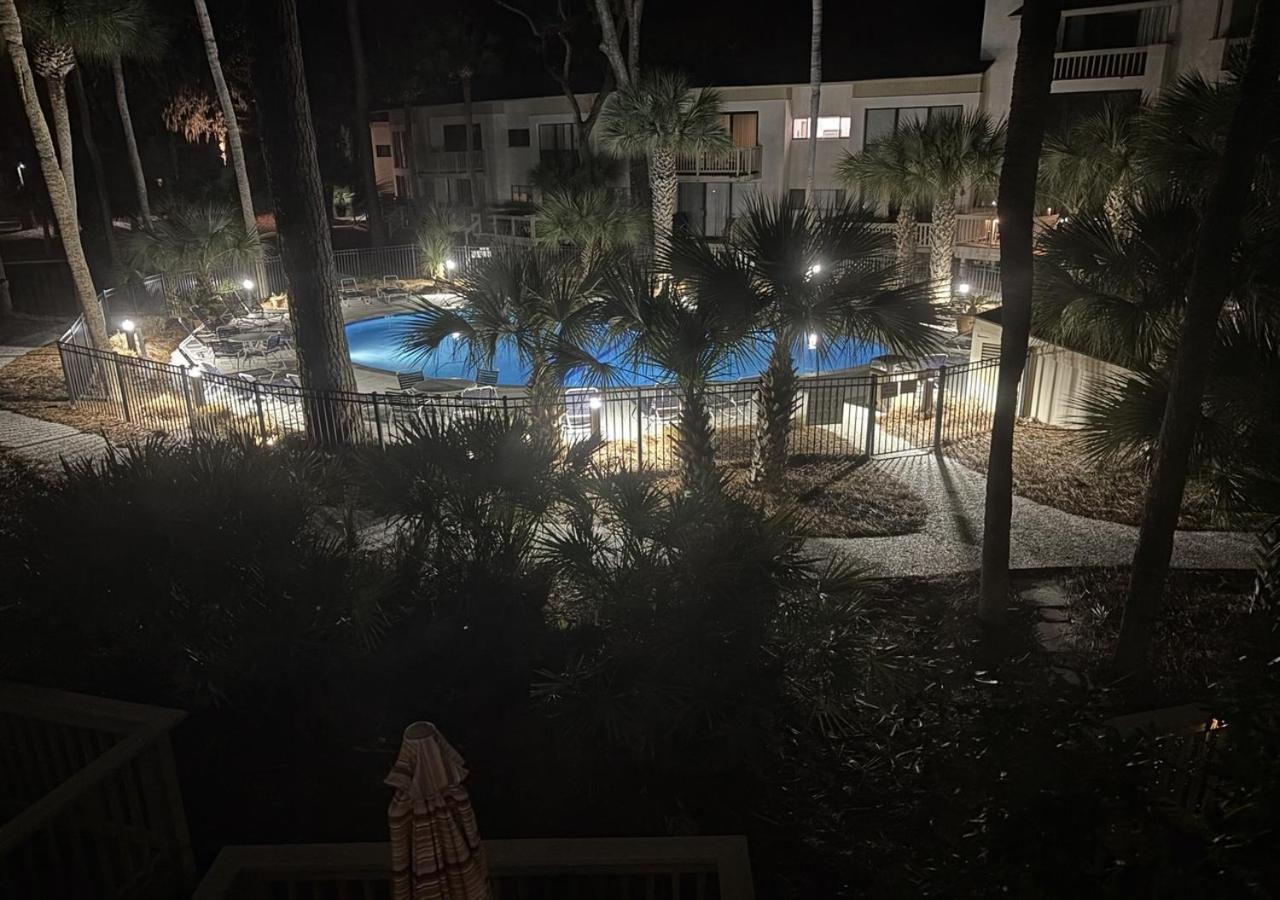 Center of it all! Beach-Pool-Colingy Sleeps 6 - B&B Hilton Head