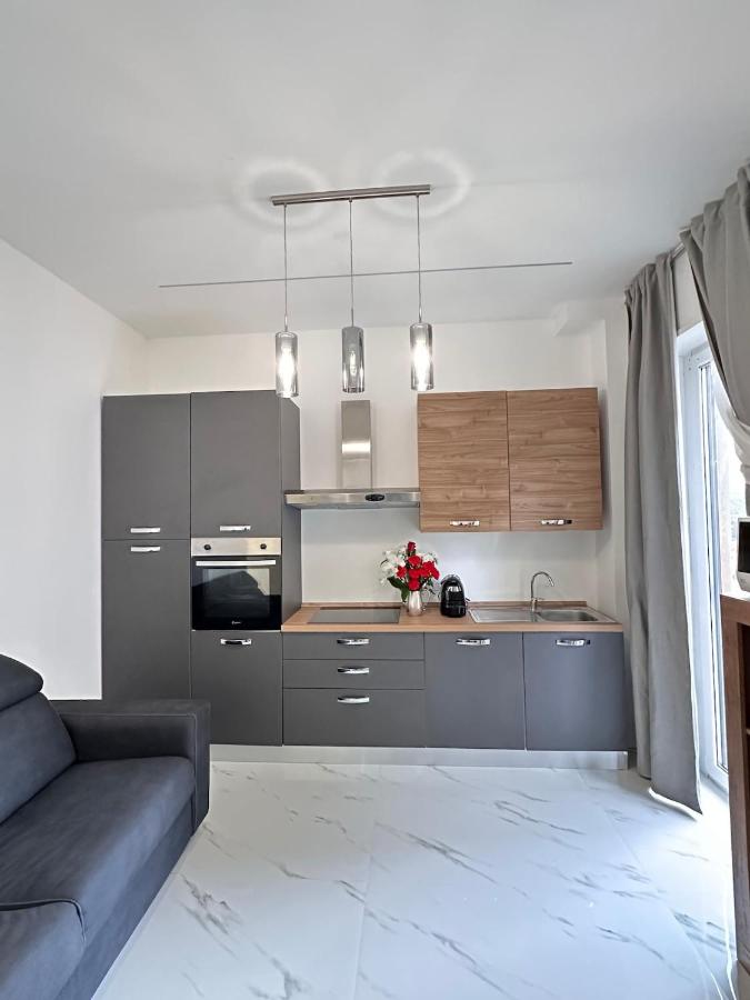 15m Como and 20m Milan Apartment with parking - B&B Turate