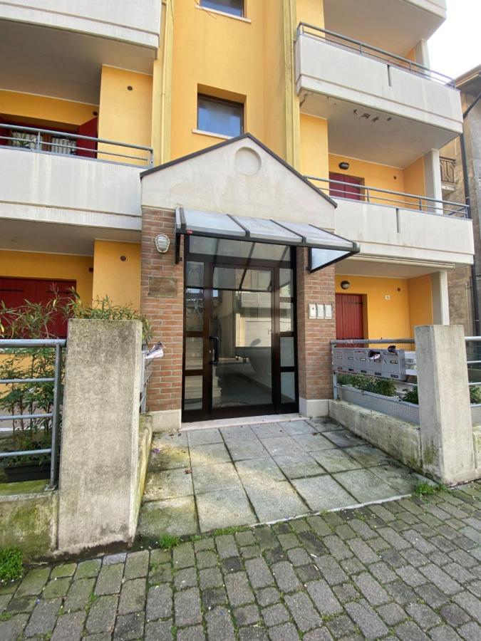 Residence Mirella - Agenzia Caorle - Chambres d'hôtes Caorle