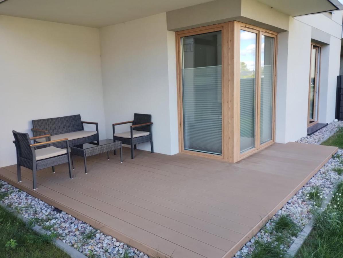 Nowoczesny Apartament 400 M Od Plaży Prywatny Ogródek Ełk - Chambres d'hôtes Ełk