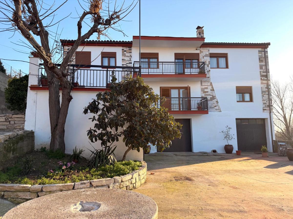 Torre Gabriel - Bed and Breakfast Vallfogona de Balaguer
