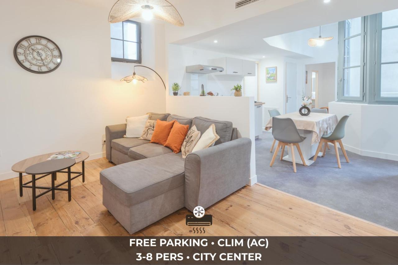 Au Cœur de Pau - Clim et Parking - L'Odyssée - B&B Pau