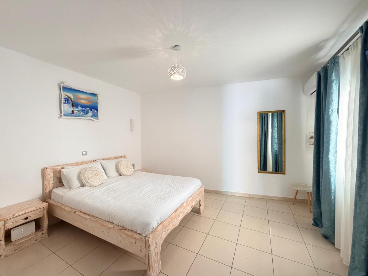 Almond Deluxe Home - Fira Center - Chambres d’hôtes Synterína