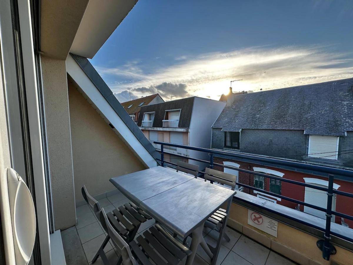 Heidi - Appartement T3 tout confort avec parking au cœur de Berck-Plage - Chambres d'hôtes Berck