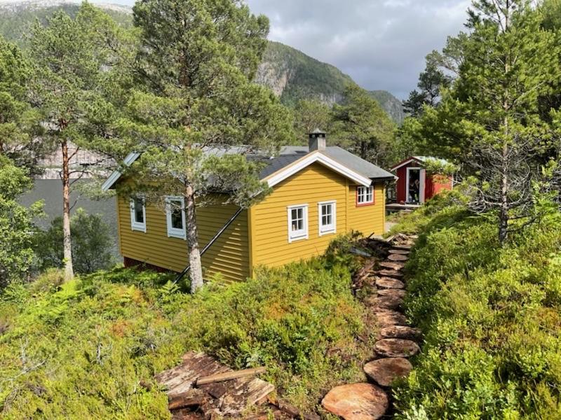 Cabin with boat close to the sea, Hitra municipality - Chambres d'hôtes Hitra
