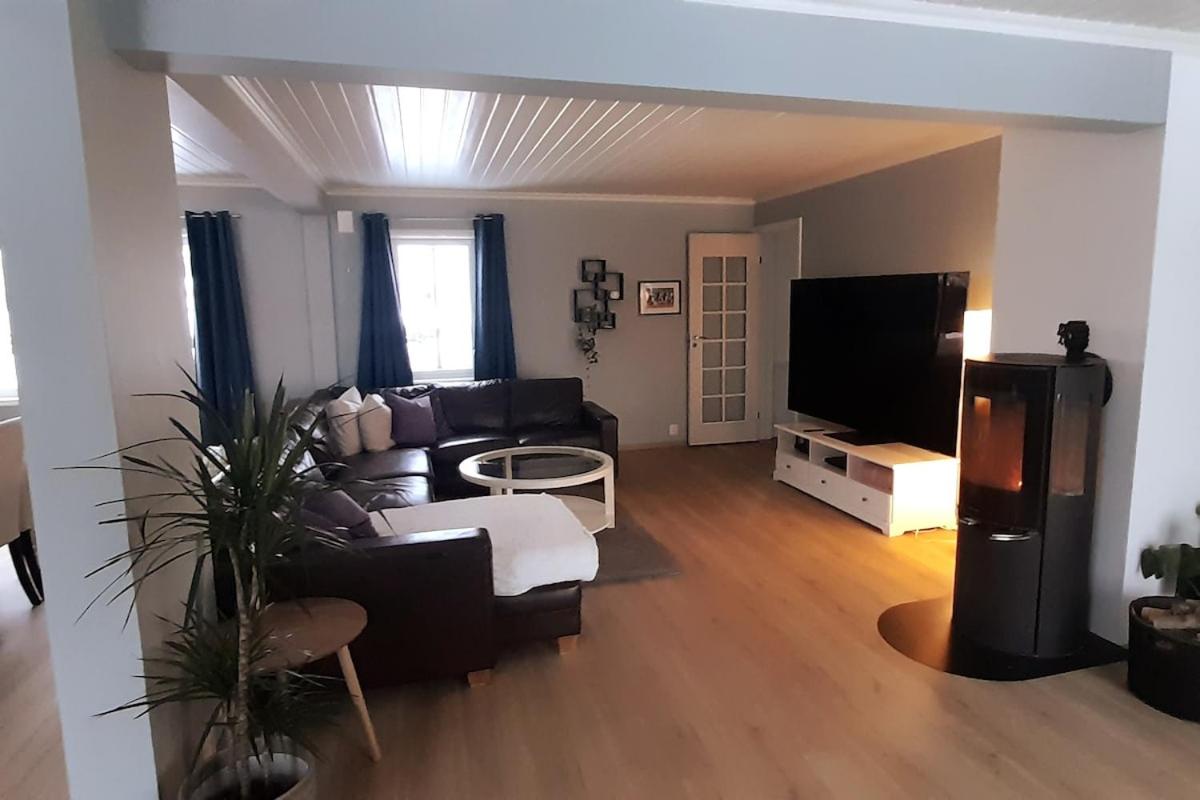 Charming house with plenty of space and a lovely outdoor living room - Chambres d'hôtes Sandefjord