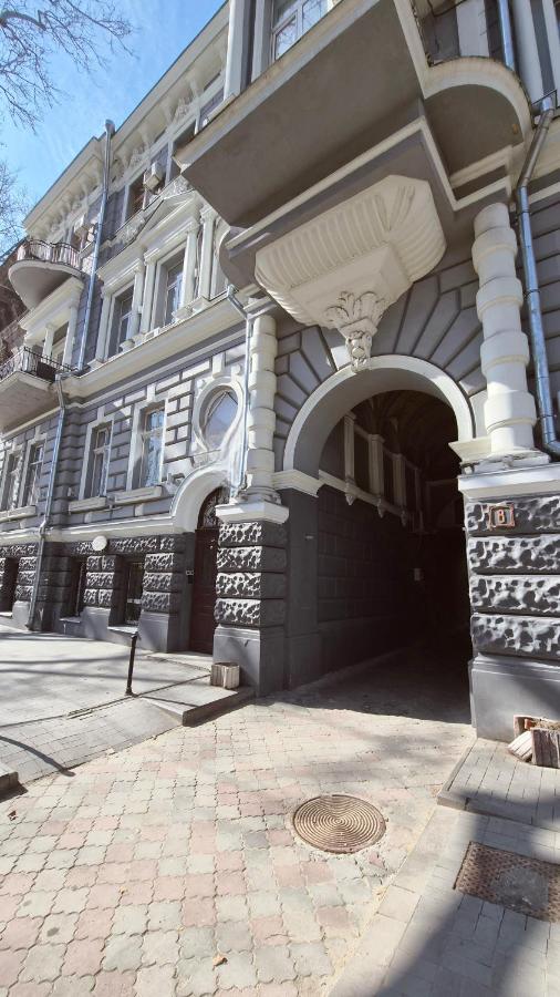 Апартаменти на Італійській, Центр Одеси, 100м до Дерибасівської - B&B Odessa