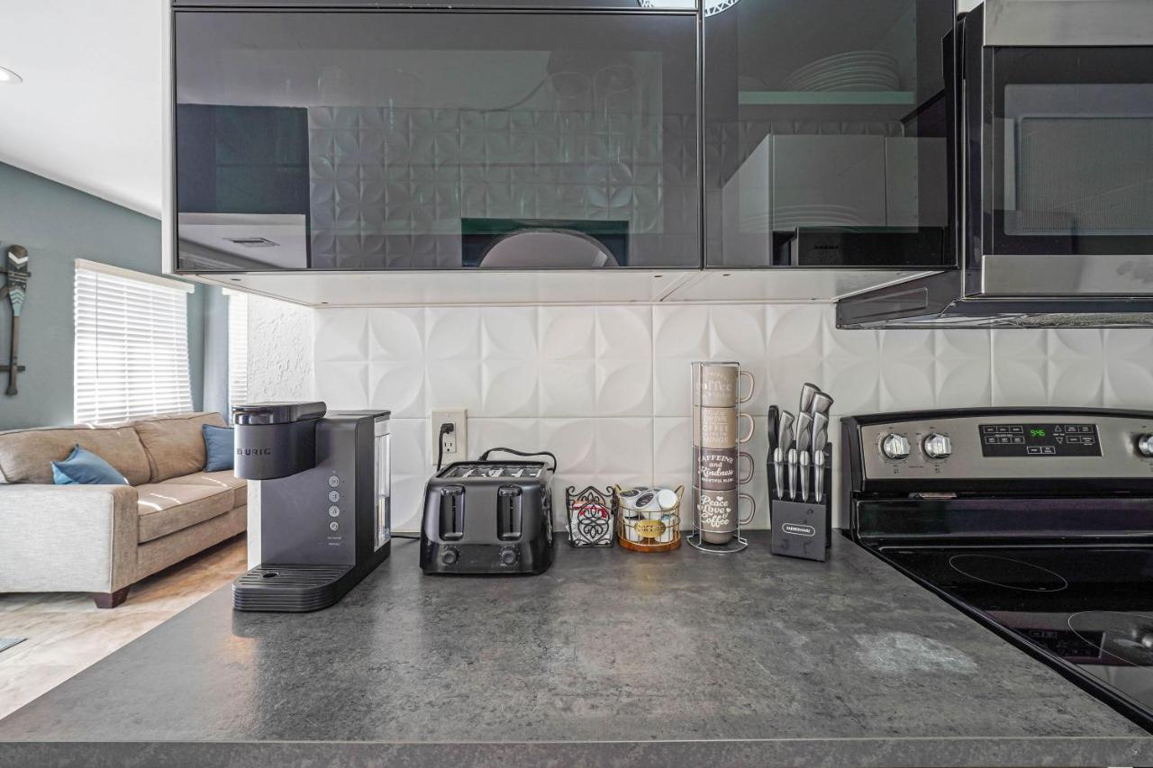 Hollywood Tropical Retreat - B&B Hollywood