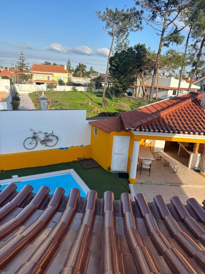 Pool, BBQ & Soccer Villa - Chambres d’hôtes Aroeira