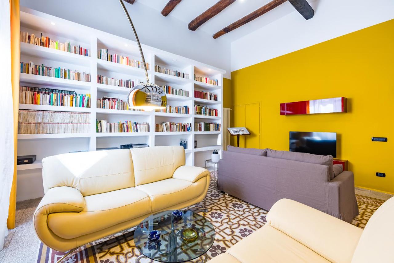 Wide and Arty at Spanish Quarter - Bed and Breakfast Napels