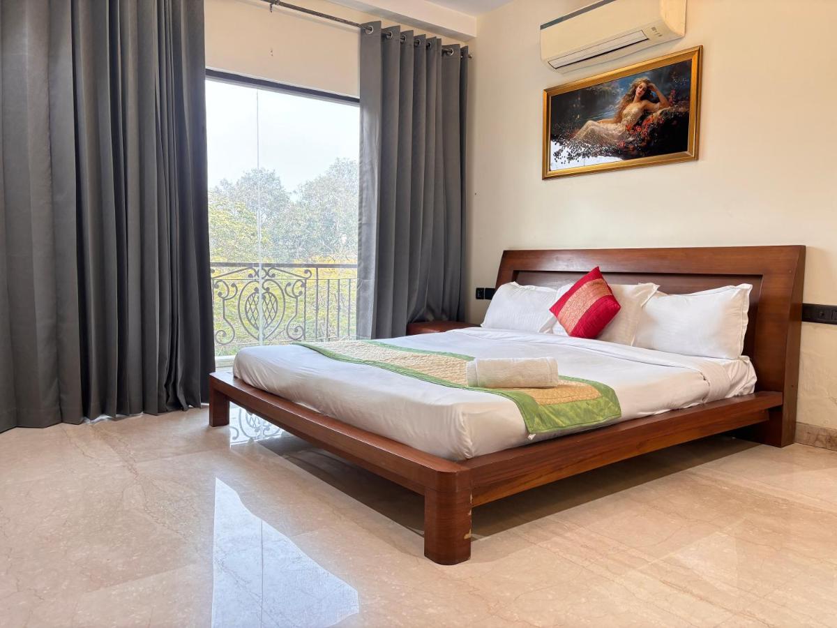 Fortune Home Service Apartment, 3BHK, J-130 Near Max Hospital - Chambres d'hôtes New Delhi