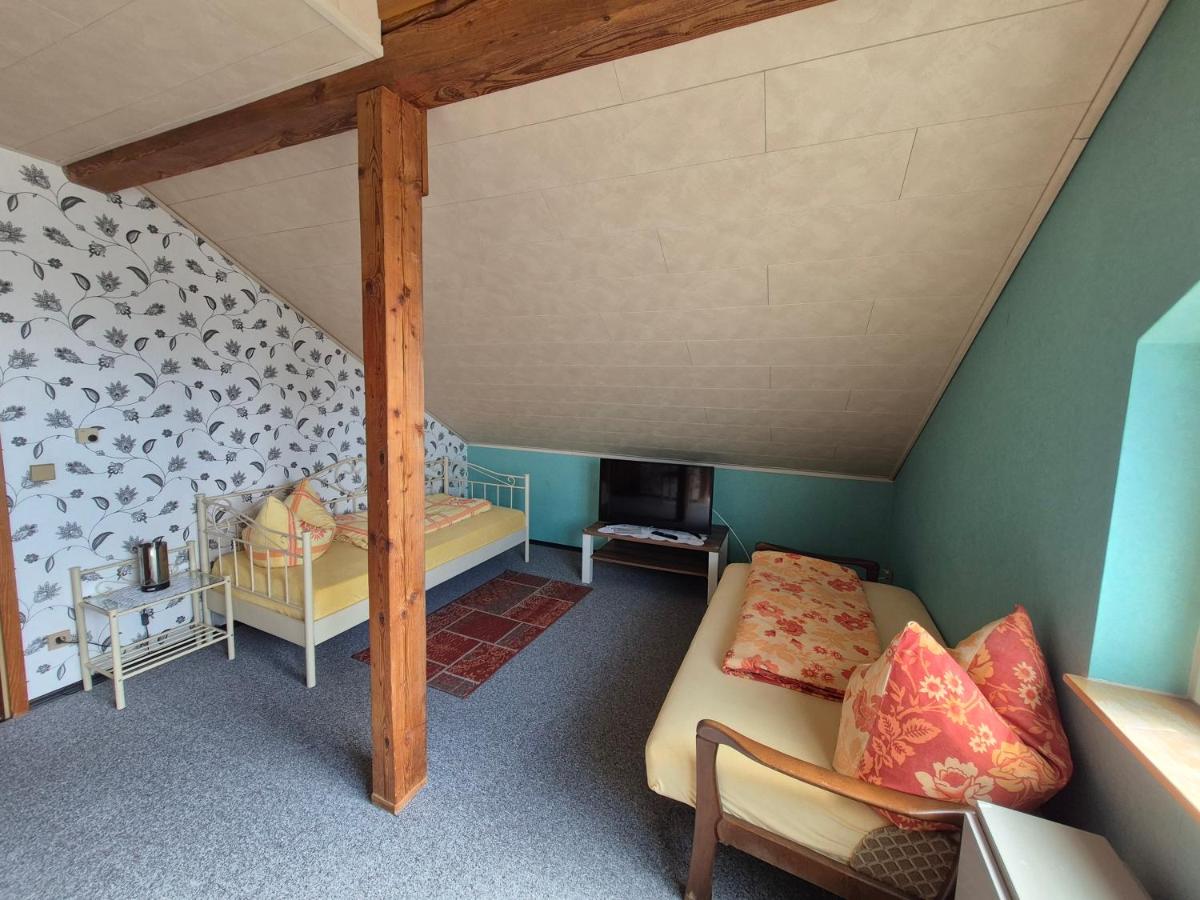 Unterkunft Julian - B&B Waghäusel