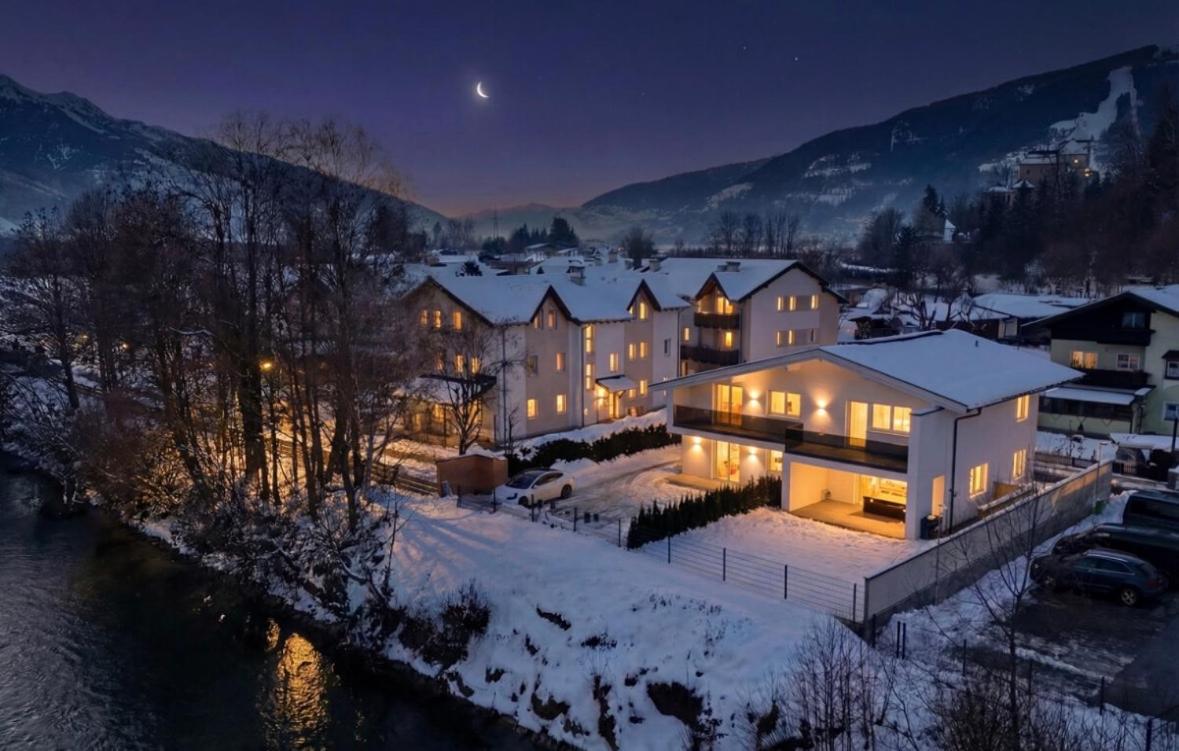 Apartments Kabashi 2 RIVER View - Ferienwohnung Fischhorn