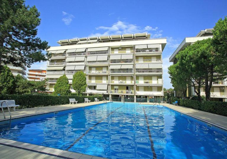 Residence Garden - Agenzia Arcobaleno - B&B Porto Santa Margherita