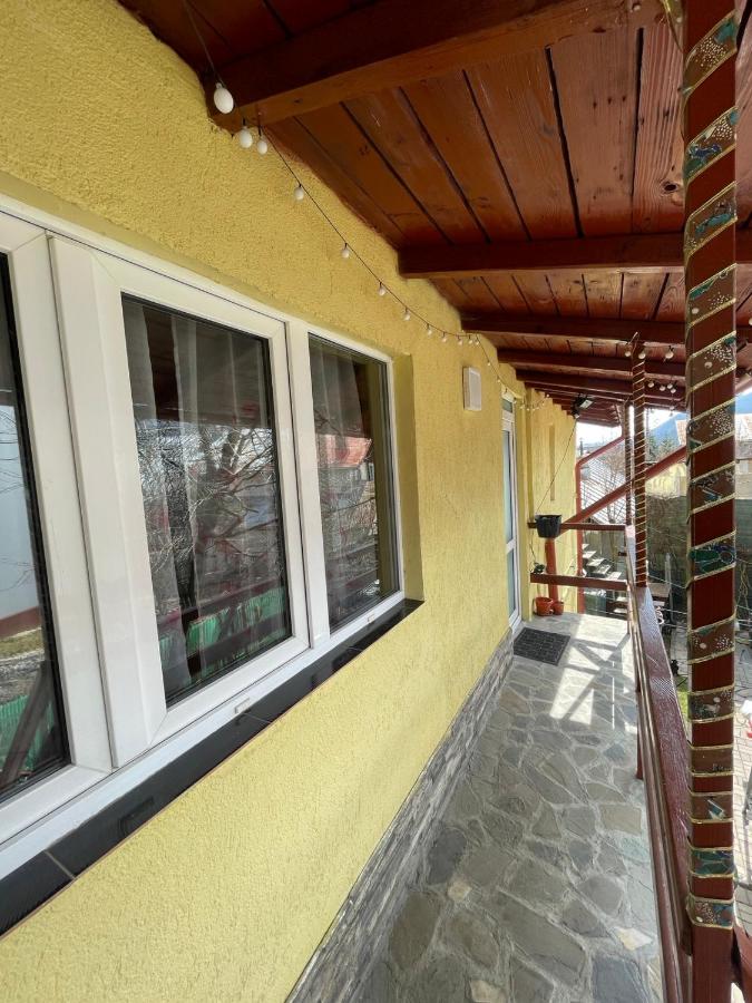 Casa Busteni - Etaj intreg cu living separat - Chambres d'hôtes Buşteni