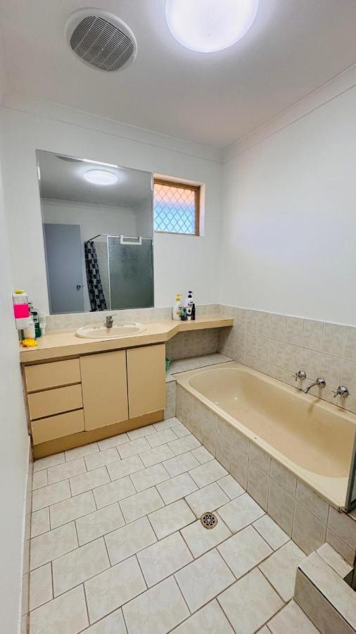 Tiffany's homestay - B&B Perth