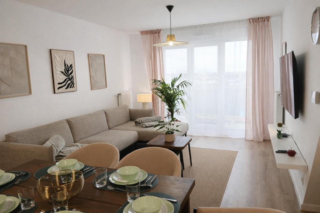 Duplex in Paris, Villepinte Expo, CDG Airport - B&B Le Blanc-Mesnil