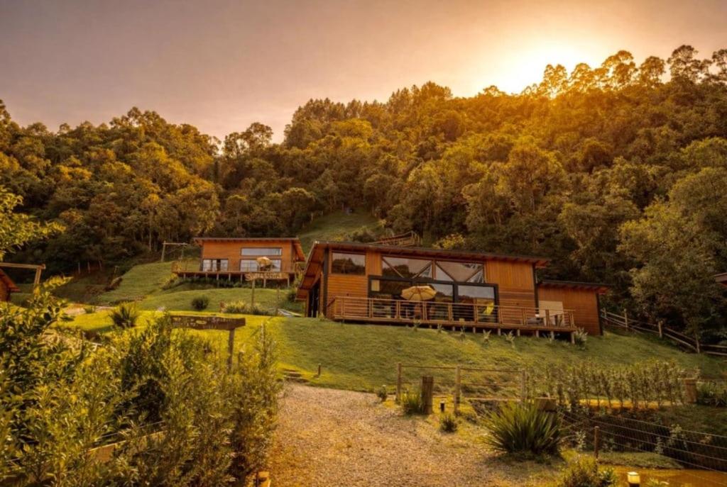 Villas Mornas Premium Retreat Pool & Event Space - Bed and Breakfast Águas Mornas